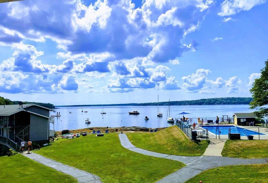 Smugglers Cove Inn Dayville Exteriér fotografie