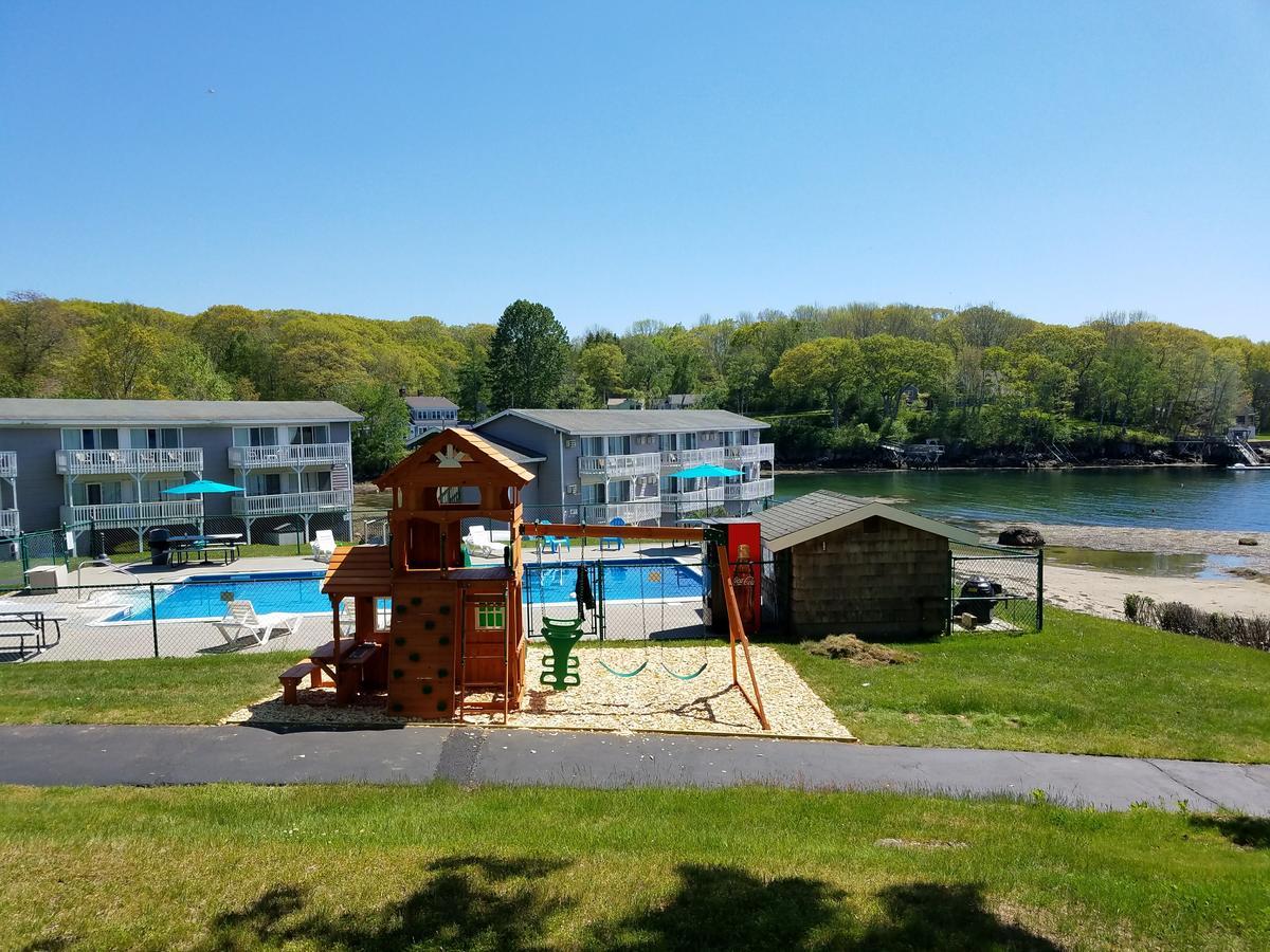 Smugglers Cove Inn Dayville Exteriér fotografie