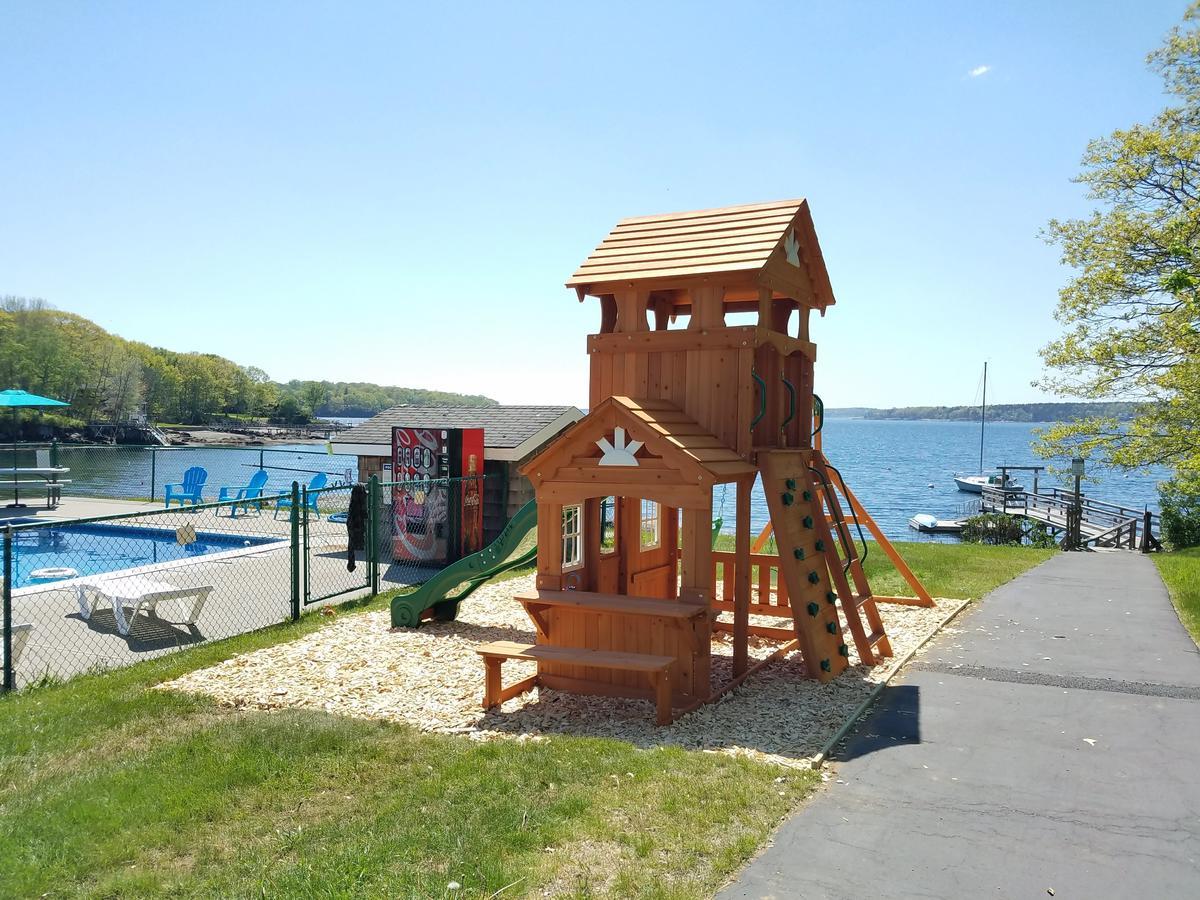 Smugglers Cove Inn Dayville Exteriér fotografie