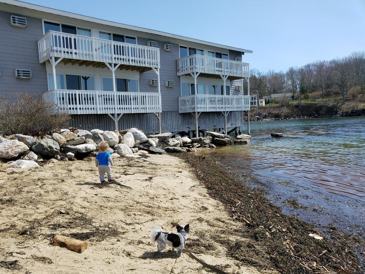 Smugglers Cove Inn Dayville Exteriér fotografie
