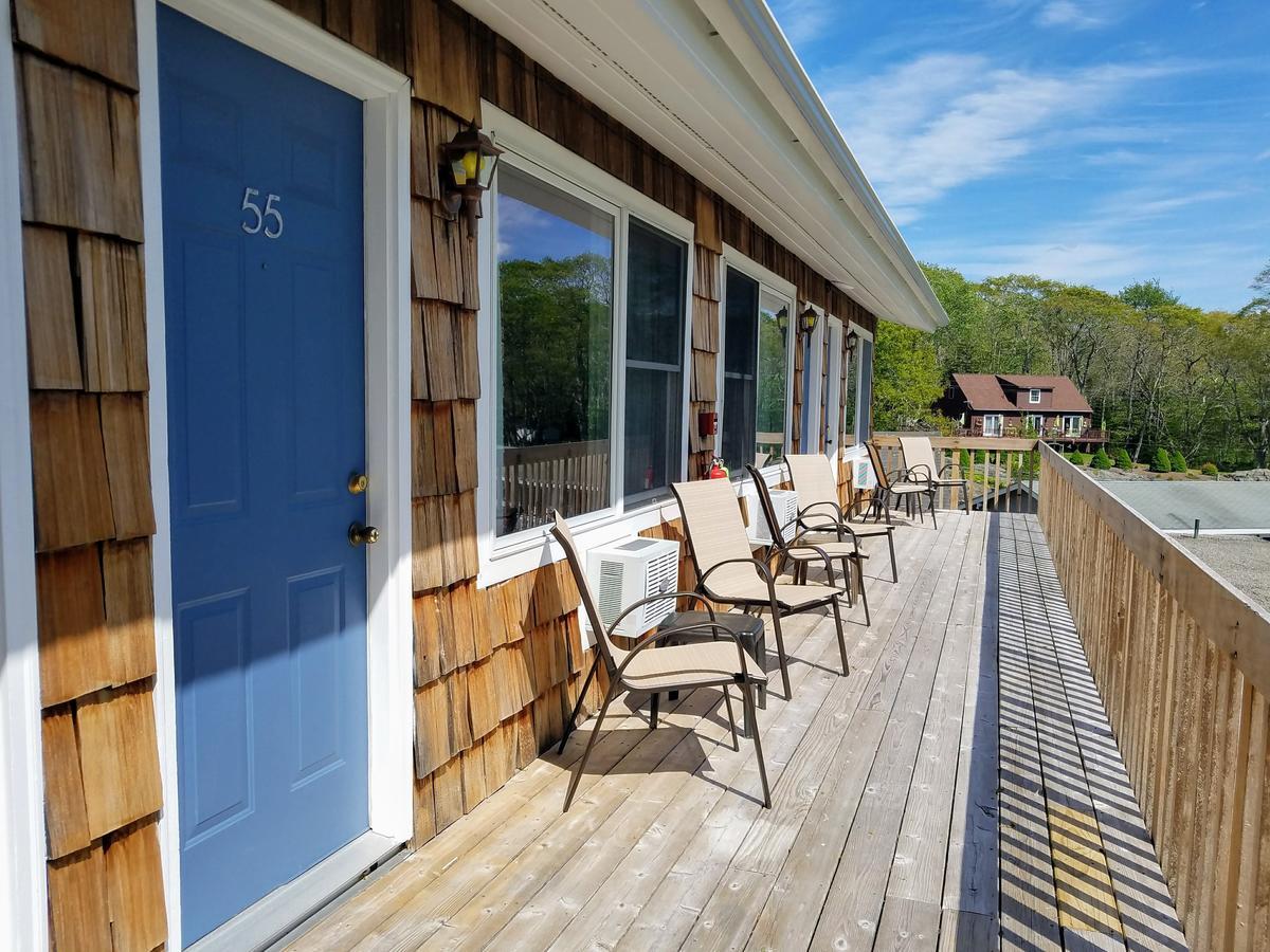 Smugglers Cove Inn Dayville Exteriér fotografie