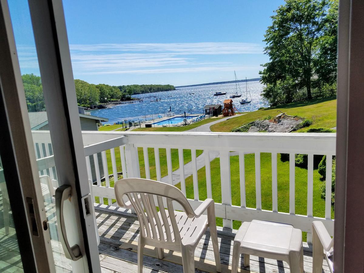 Smugglers Cove Inn Dayville Exteriér fotografie