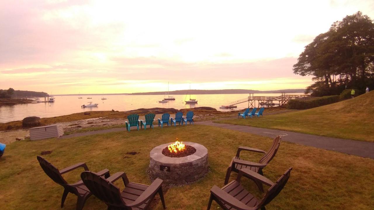 Smugglers Cove Inn Dayville Exteriér fotografie